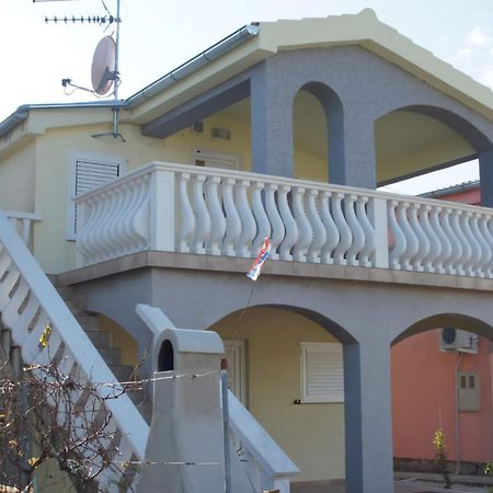 Pahert Beach Apartment Vir Kültér fotó
