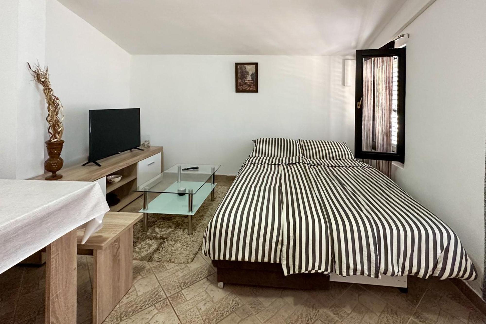 Pahert Beach Apartment Vir Kültér fotó